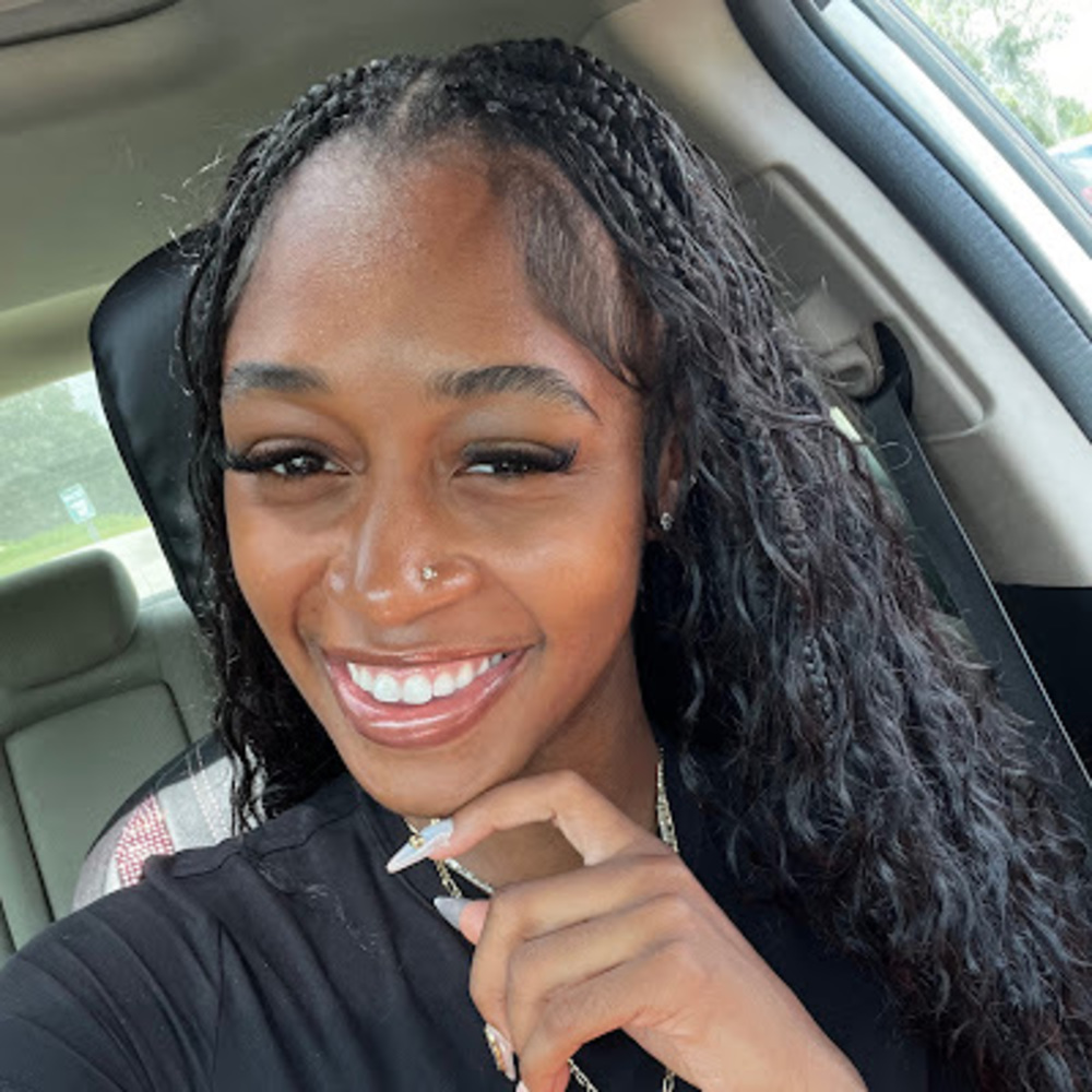Meet your Posher, Trinitee